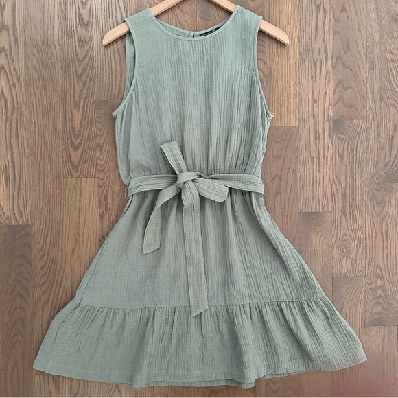 GAP Dresses & Skirts - NWT GAP Ruffle Hem Gauze Tie-Waist Sleeveless Dress in Sage Green Size Small